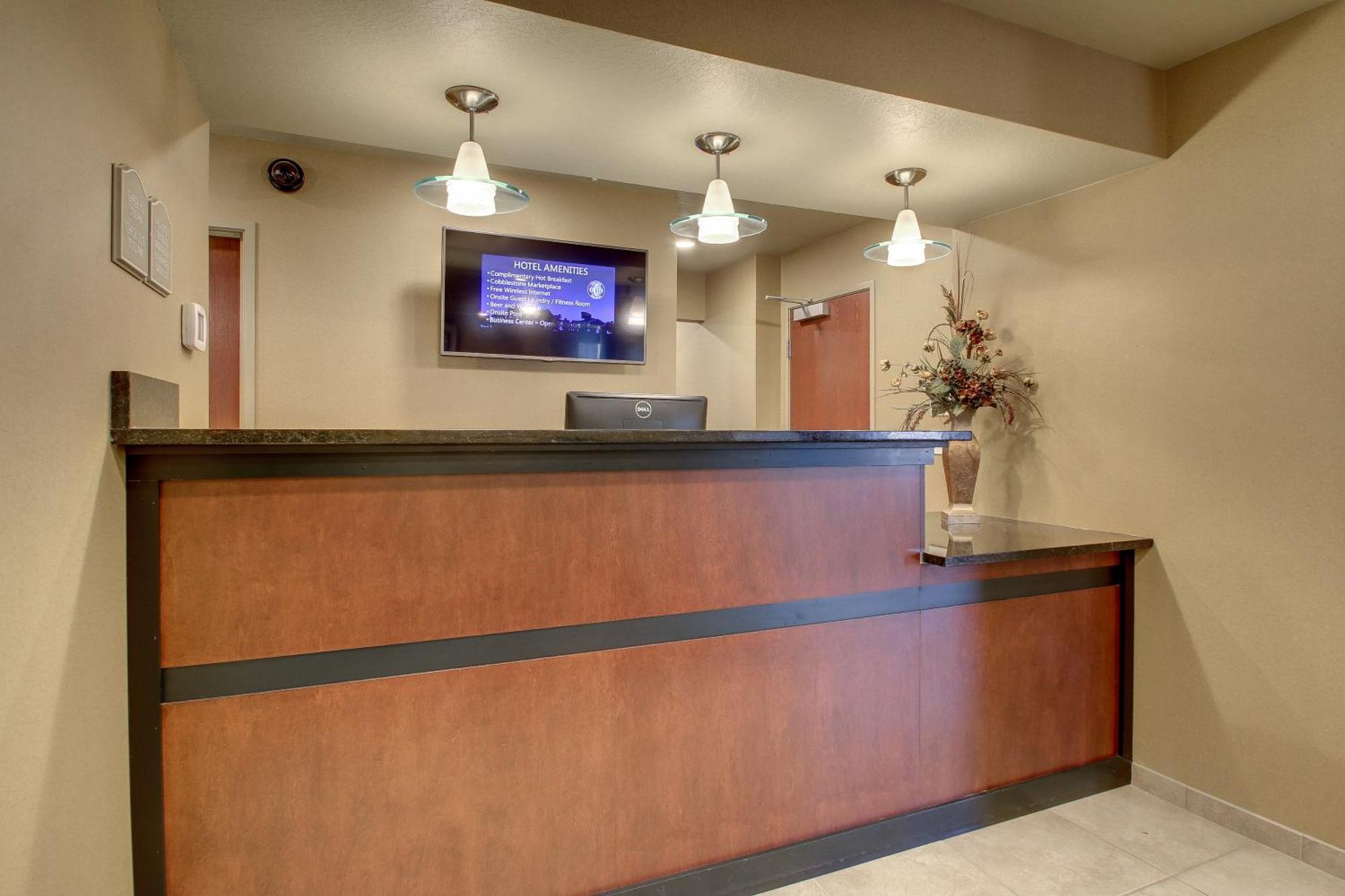 Cobblestone Hotel & Suites - Salem Buitenkant foto
