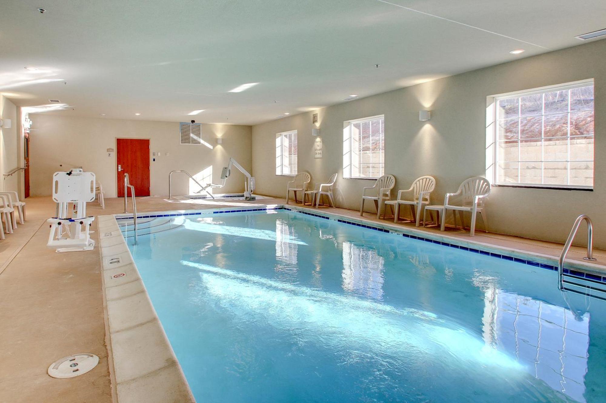 Cobblestone Hotel & Suites - Salem Buitenkant foto