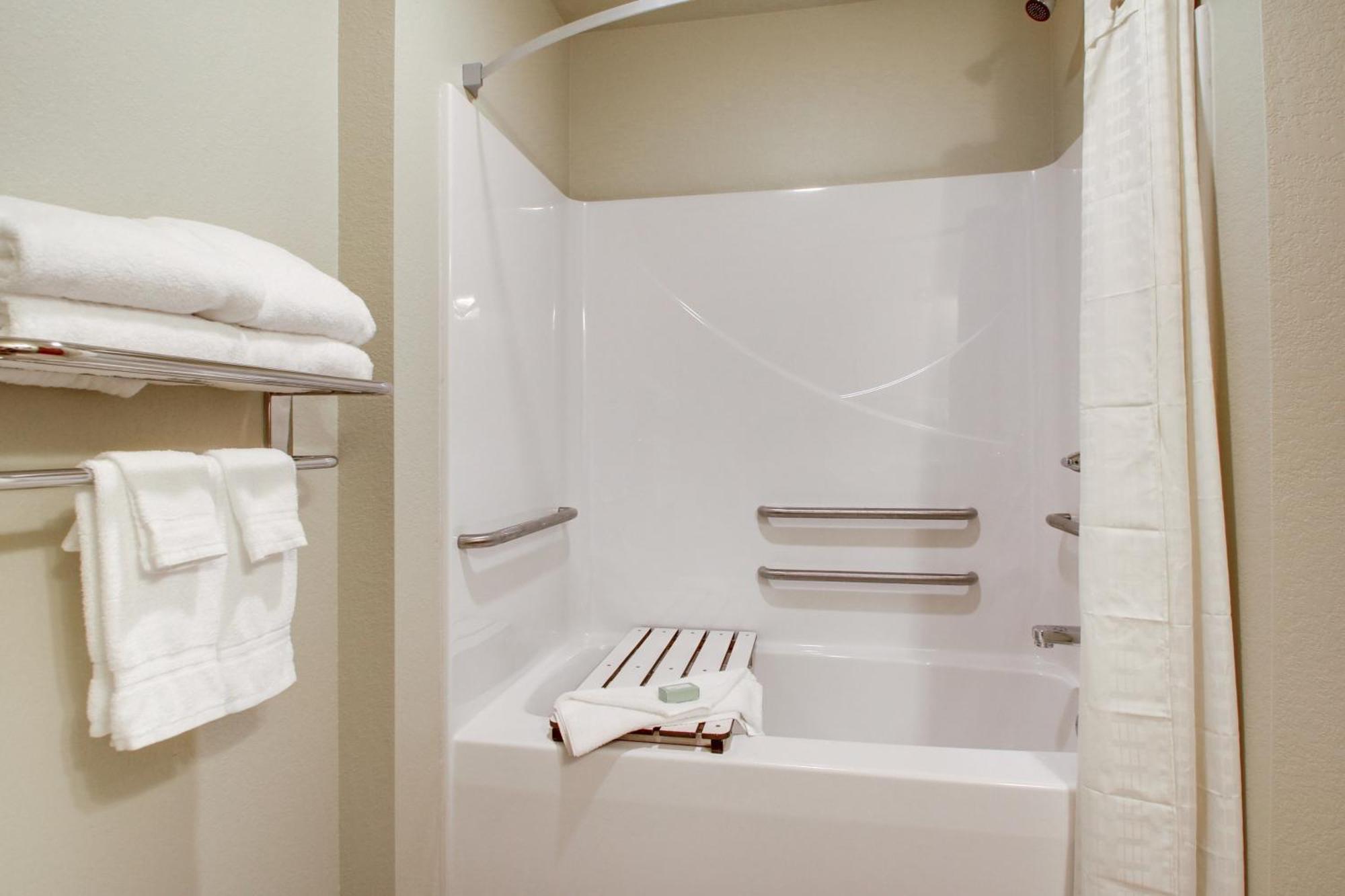 Cobblestone Hotel & Suites - Salem Buitenkant foto